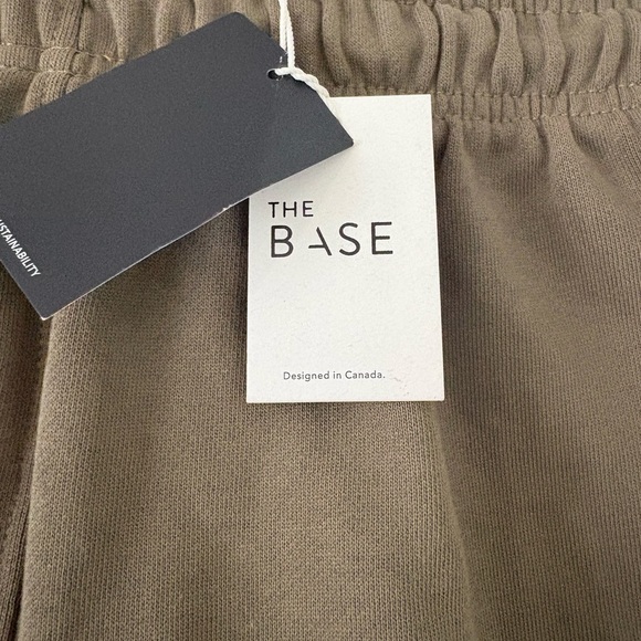 NWT THE BASE | Olive Green Sweatpant shorts drawstring 100% cotton - Picture 4 of 7